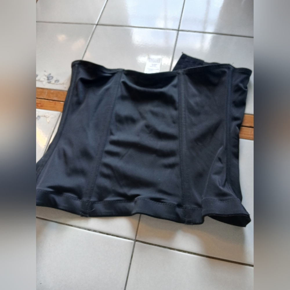 Waist Cincher/Corset Large Pre-Loved - Picture 2 of 5